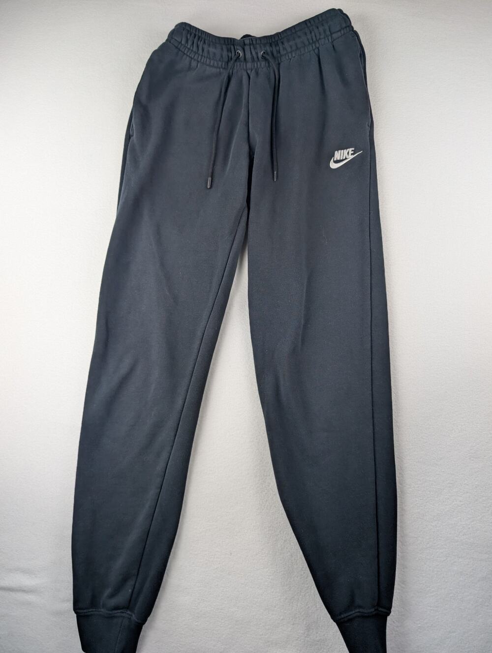 Nike Sportswear Black Fleece Joggers Sweatpants XS Swoosh Streetwear